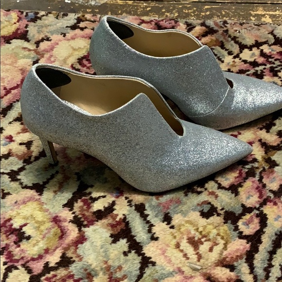 Vince Camuto sparkly silver heels - Picture 2 of 5